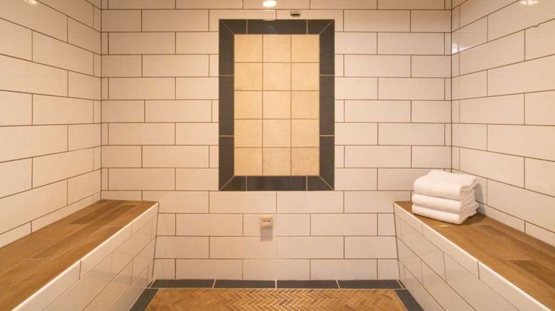 <b>Oxford Suites Chico Spa</b>. Images powered by <a href="https://iceportal.shijigroup.com/" title="IcePortal" target="_blank">IcePortal</a>.