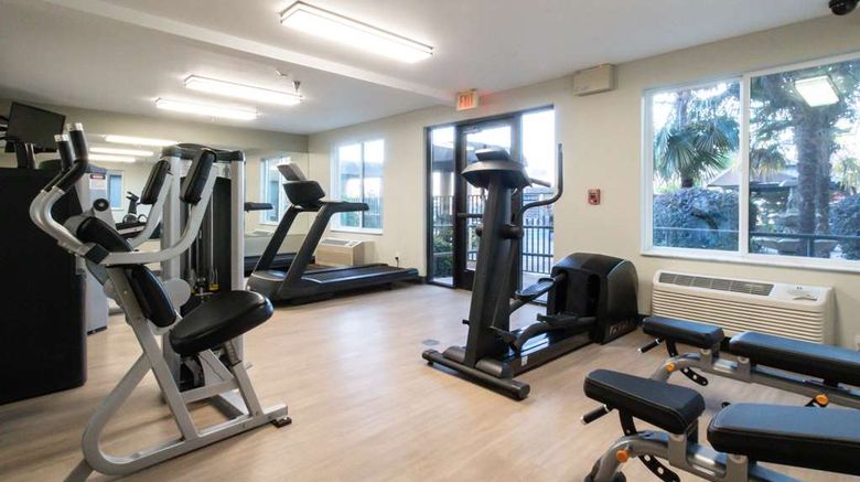 <b>Oxford Suites Chico Health</b>. Images powered by <a href="https://iceportal.shijigroup.com/" title="IcePortal" target="_blank">IcePortal</a>.