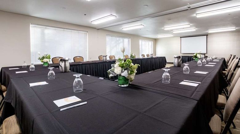 <b>Oxford Suites Chico Meeting</b>. Images powered by <a href="https://iceportal.shijigroup.com/" title="IcePortal" target="_blank">IcePortal</a>.