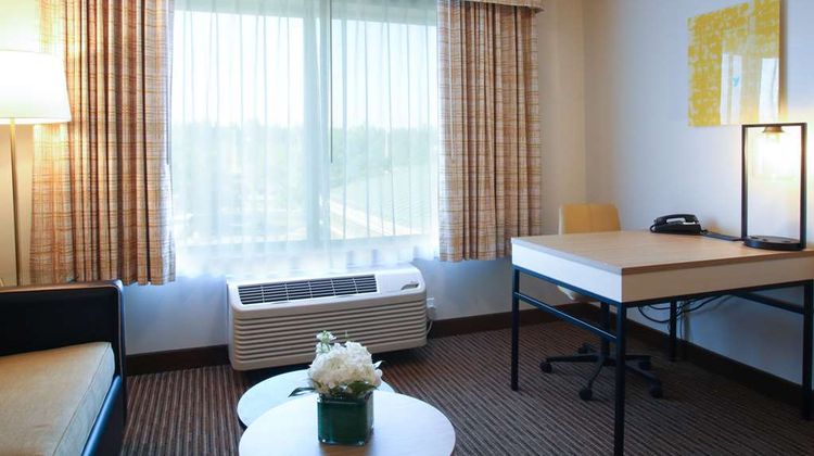 Oxford Suites Spokane Valley Room