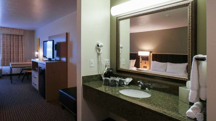 Oxford Suites Spokane Valley Room