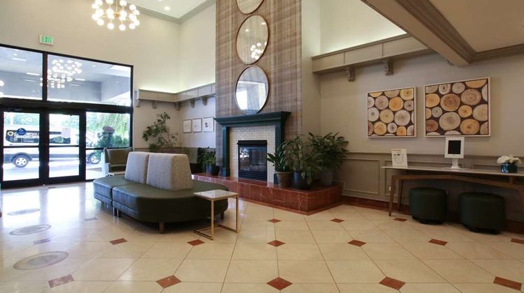 Oxford Suites Spokane Valley Lobby