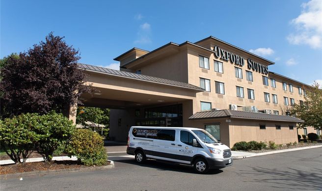 Oxford Suites Portland - Jantzen Beach Exterior