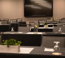 Oxford Suites Portland - Jantzen Beach Meeting