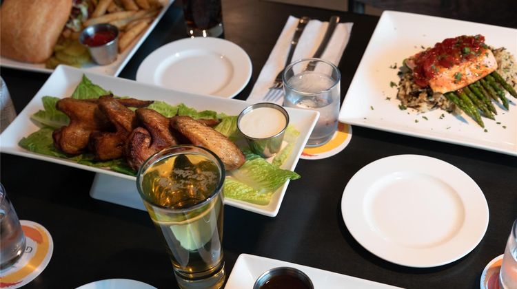 Oxford Suites Portland - Jantzen Beach Restaurant
