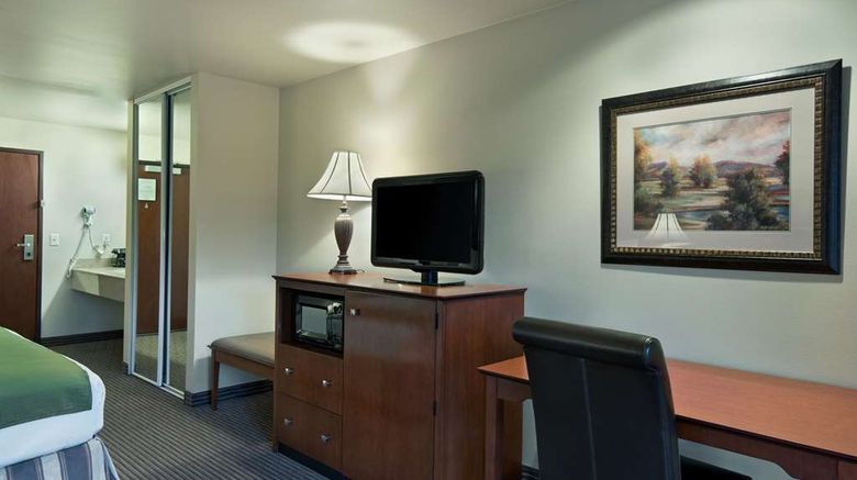 <b>Oxford Suites Yakima Room</b>. Images powered by <a href="https://iceportal.shijigroup.com/" title="IcePortal" target="_blank">IcePortal</a>.