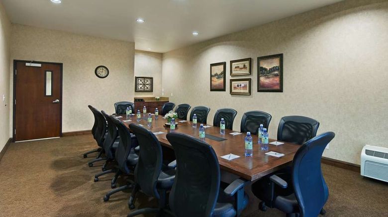 <b>Oxford Suites Yakima Meeting</b>. Images powered by <a href="https://iceportal.shijigroup.com/" title="IcePortal" target="_blank">IcePortal</a>.