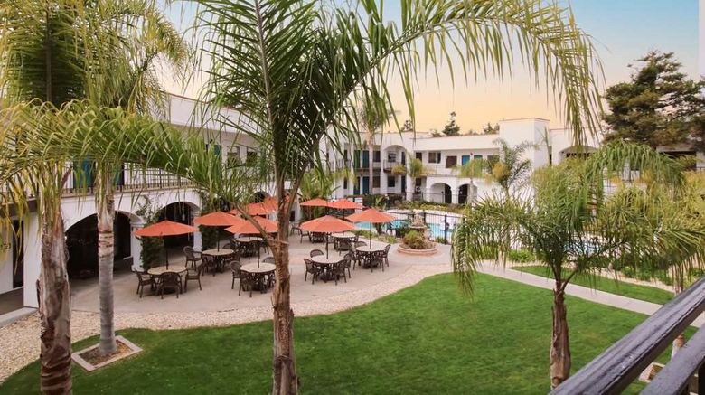 Oxford Suites Pismo Beach Exterior. Images powered by <a href="https://iceportal.shijigroup.com" target="_blank" rel="noopener">Ice Portal</a>.