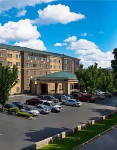 Oxford Suites Spokane