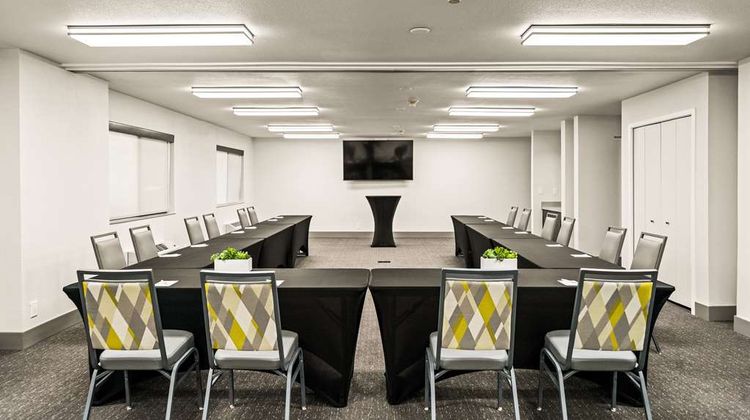 Oxford Suites Redding Meeting
