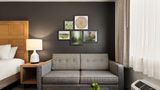 Oxford Suites Redding Suite