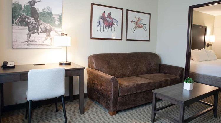 Oxford Suites-Pendleton Room