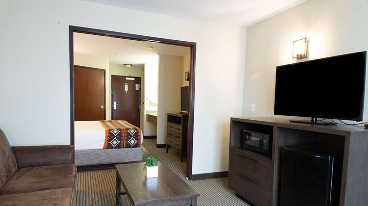 Oxford Suites-Pendleton Room