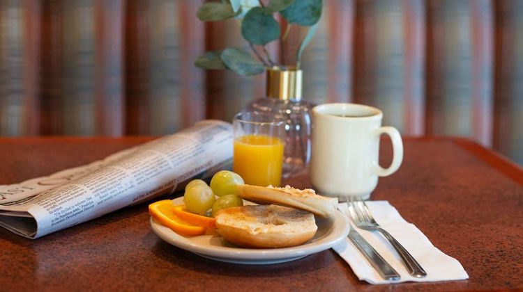 Oxford Suites-Pendleton Restaurant