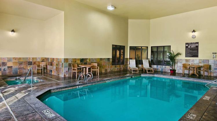 Oxford Suites-Pendleton Pool