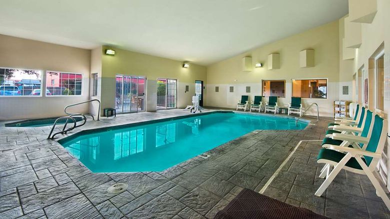 <b>Oxford Suites Hermiston Pool</b>. Images powered by <a href="https://iceportal.shijigroup.com/" title="IcePortal" target="_blank">IcePortal</a>.
