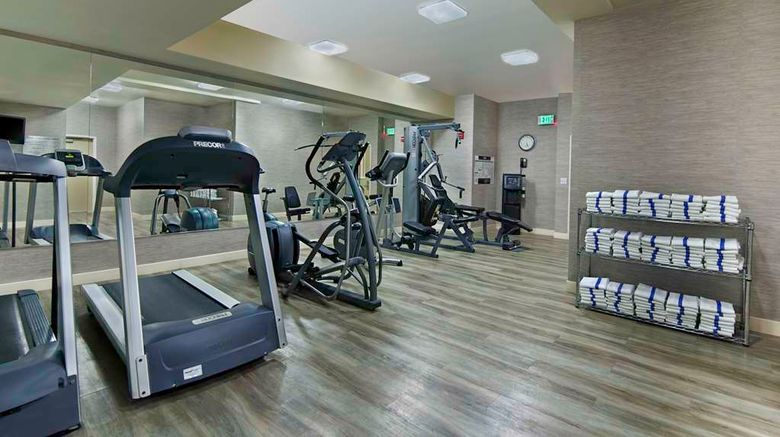 <b>Oxford Suites Silverdale Health</b>. Images powered by <a href="https://iceportal.shijigroup.com/" title="IcePortal" target="_blank">IcePortal</a>.