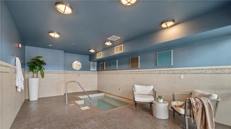 <b>The Oxford Hotel Health</b>. Images powered by <a href="https://iceportal.shijigroup.com/" title="IcePortal" target="_blank">IcePortal</a>.