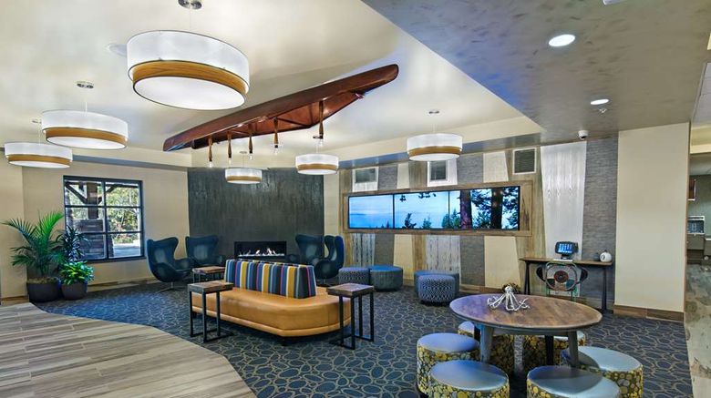 <b>Oxford Suites Bellingham Lobby</b>. Images powered by <a href="https://iceportal.shijigroup.com/" title="IcePortal" target="_blank">IcePortal</a>.