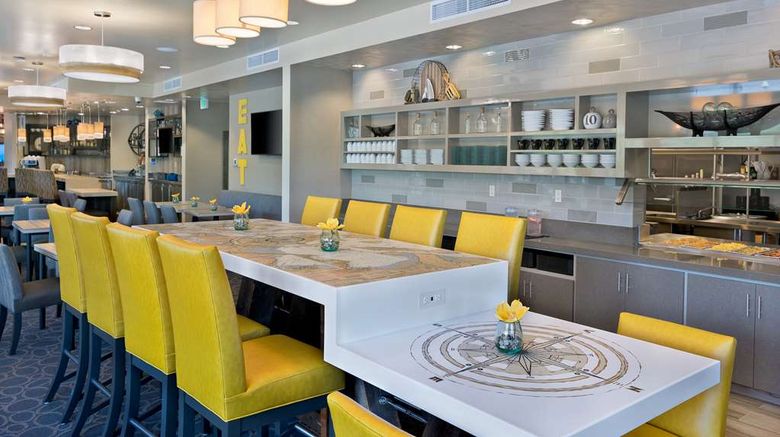 <b>Oxford Suites Bellingham Restaurant</b>. Images powered by <a href="https://iceportal.shijigroup.com/" title="IcePortal" target="_blank">IcePortal</a>.