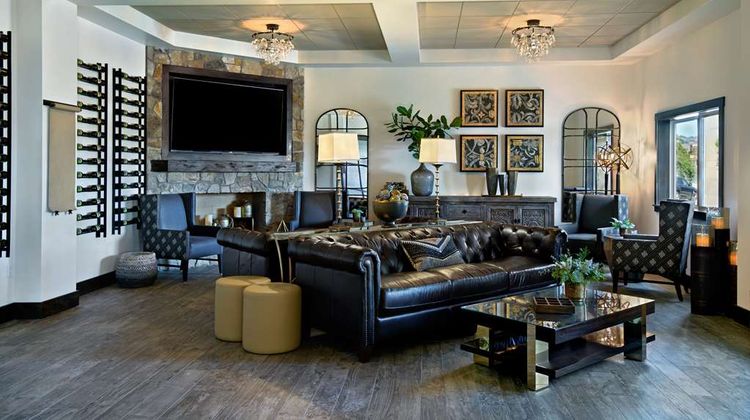 Oxford Suites Sonoma County Lobby