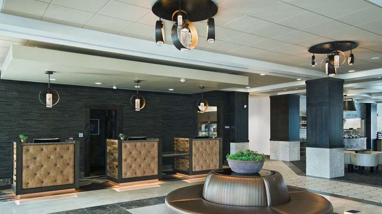 <b>Oxford Suites Sonoma County Lobby</b>. Images powered by <a href="https://iceportal.shijigroup.com/" title="IcePortal" target="_blank">IcePortal</a>.
