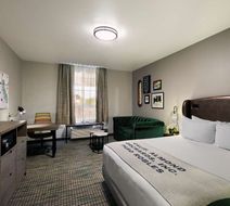 Oxford Suites Paso Robles Room