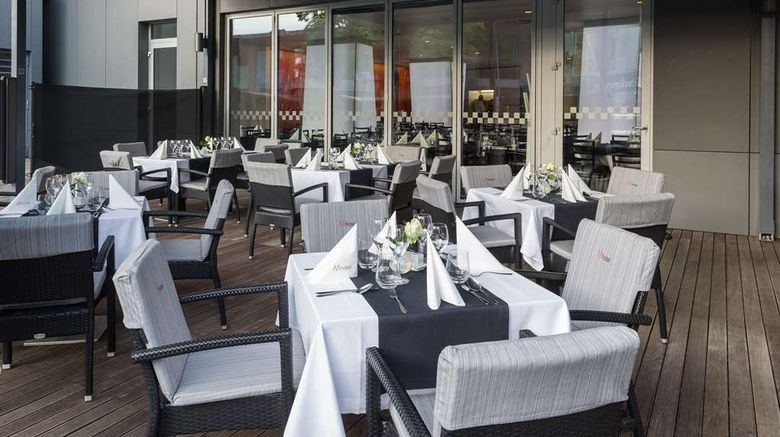 <b>M hotel Ljubljana Restaurant</b>. Images powered by <a href="https://iceportal.shijigroup.com/" title="IcePortal" target="_blank">IcePortal</a>.