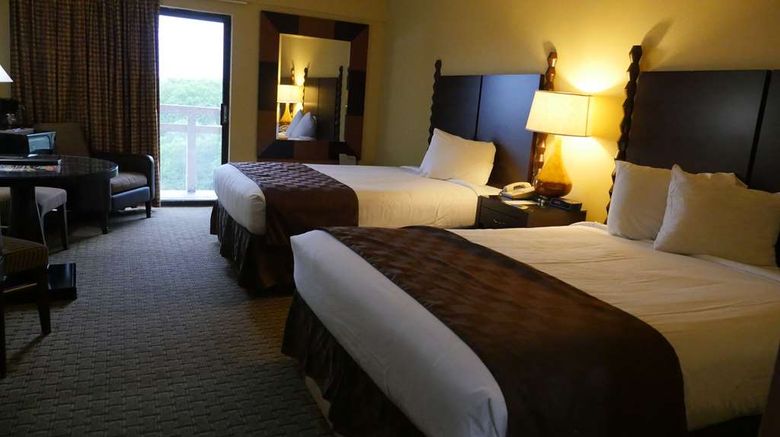 <b>Inn at Grand Glaize Room</b>. Images powered by <a href="https://iceportal.shijigroup.com/" title="IcePortal" target="_blank">IcePortal</a>.
