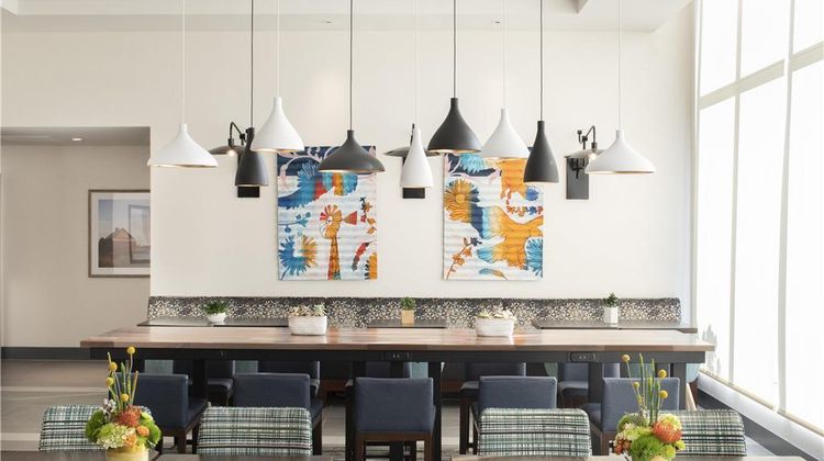 Hyatt Place East Moline/Quad Cities Lobby