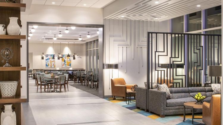 Hyatt Place East Moline/Quad Cities Lobby