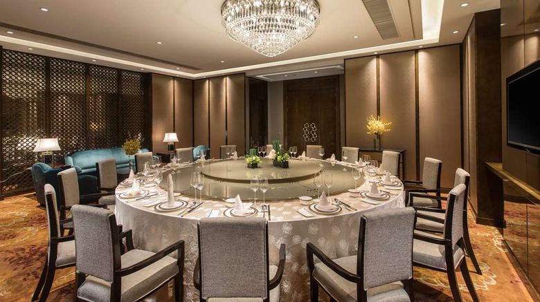 <b>Wyndham HangZhou East Restaurant</b>. Images powered by <a href="https://iceportal.shijigroup.com/" title="IcePortal" target="_blank">IcePortal</a>.