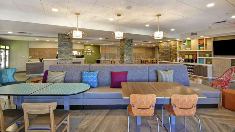 Home2 Suites by Hilton Warner Robins Lobby
