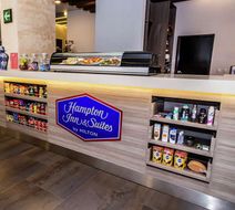 Hampton Inn & Suites by Hilton Puebla Lobby