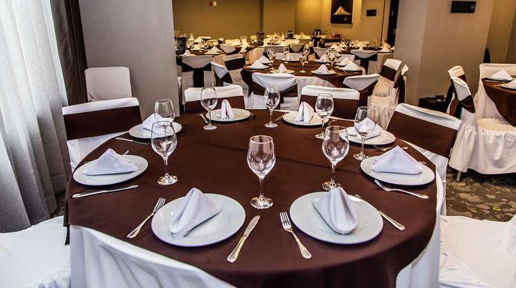 Hampton Inn & Suites by Hilton Puebla Restaurant