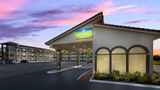 Sure Stay Hotel by BW Theme Park West Exterior