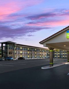 Sure Stay Hotel by BW Theme Park West