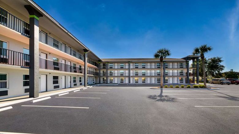 <b>Sure Stay Hotel by BW Theme Park West Exterior</b>. Images powered by <a href="https://iceportal.shijigroup.com/" title="IcePortal" target="_blank">IcePortal</a>.