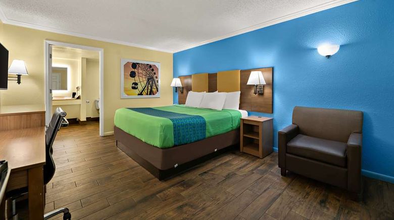 <b>Sure Stay Hotel by BW Theme Park West Room</b>. Images powered by <a href="https://iceportal.shijigroup.com/" title="IcePortal" target="_blank">IcePortal</a>.