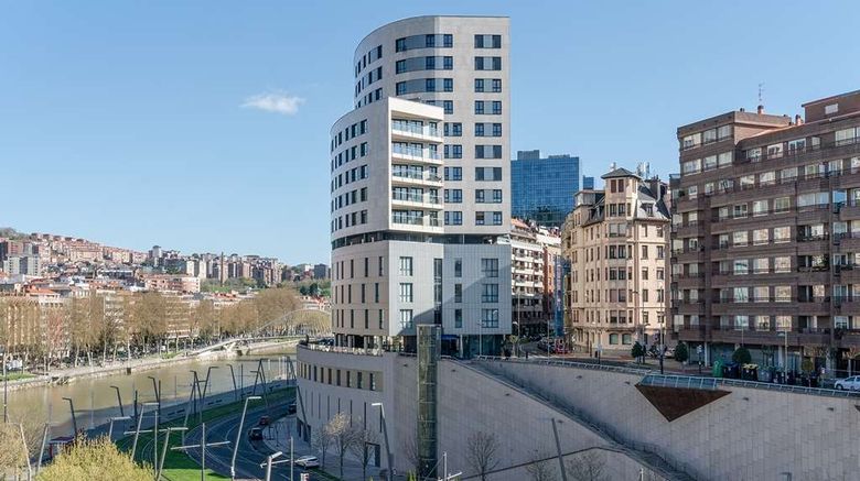 <b>Vincci Consulado de Bilbao Exterior</b>. Images powered by <a href="https://iceportal.shijigroup.com/" title="IcePortal" target="_blank">IcePortal</a>.