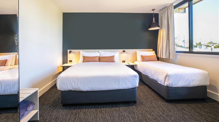Chardons Corner Hotel Room