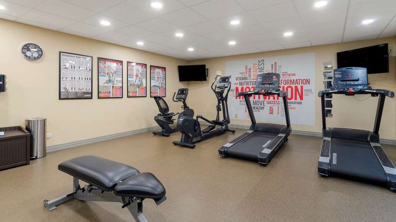 <b>Best Western North Roanoke Health</b>. Images powered by <a href="https://iceportal.shijigroup.com/" title="IcePortal" target="_blank">IcePortal</a>.