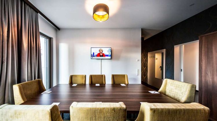 Best Western Plus Royal Suites Other