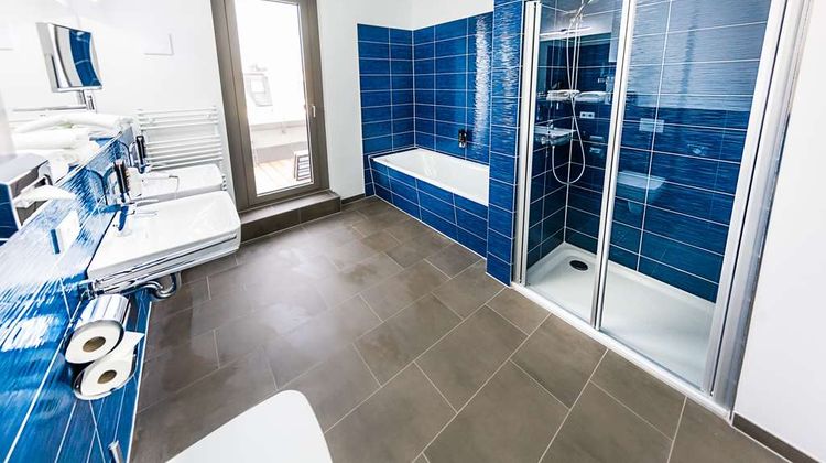 Best Western Plus Royal Suites Room