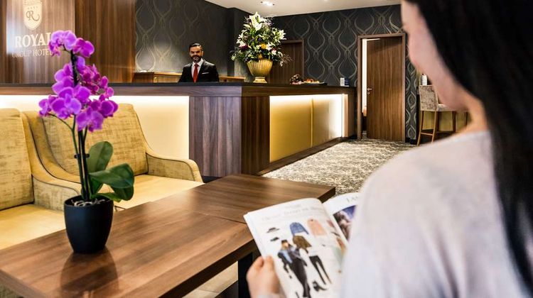 Best Western Plus Royal Suites Lobby