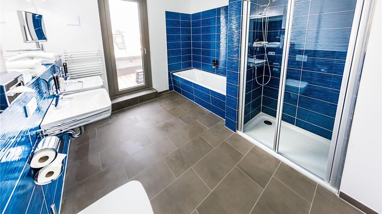 Best Western Plus Royal Suites Room
