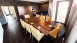 Best Western Plus Royal Suites Suite