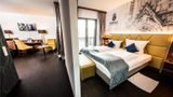 Best Western Plus Royal Suites Suite