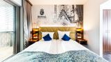 Best Western Plus Royal Suites Room