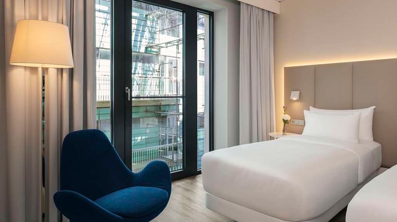<b>NH Leipzig Zentrum Suite</b>. Images powered by <a href="https://iceportal.shijigroup.com/" title="IcePortal" target="_blank">IcePortal</a>.
